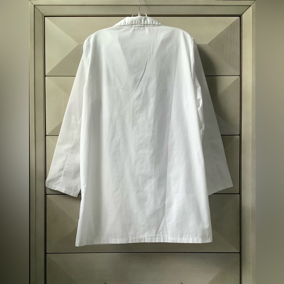 SCRUBZONE UNISEX 3-POCKETS LAB COAT - WHITE - SIZE XS - Picture 4 of 8
